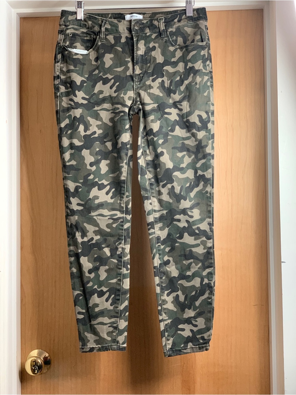Kensie Jeans Green Camo Skinny Jeans. Size-8/29 Y2K